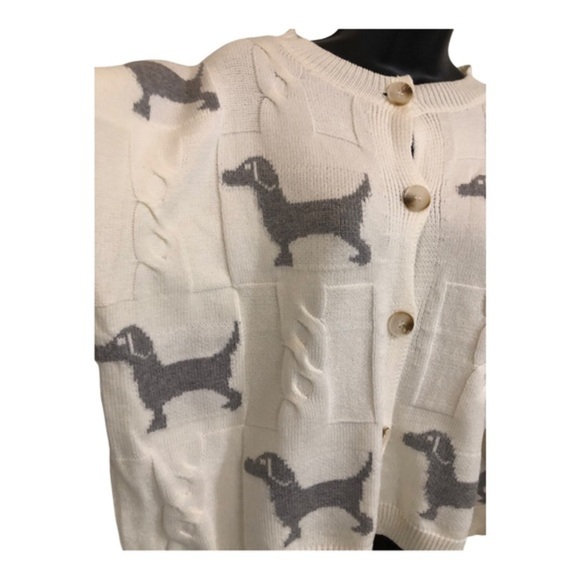 Cream and gray daschound print adorable cardgian sweater size small brand new‎ - Picture 12 of 13